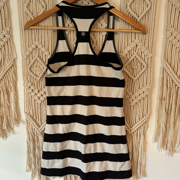 Lululemon Bundle - Picture 14 of 16